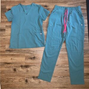 Figs Hydrogreen Scrub set